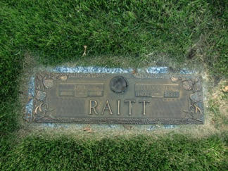 Earl and Evelyn Bell Raitt